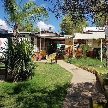 Alice'S Secret Travellers Inn-3